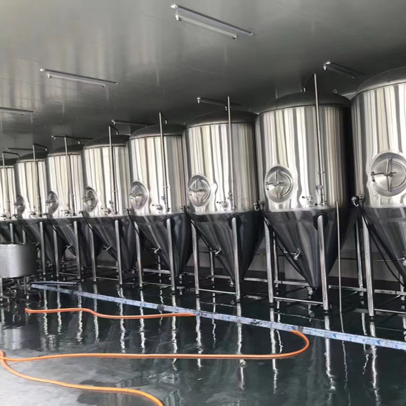 丹巴精酿啤酒设备厂—精酿啤酒设备制造：传承工艺与创新科技的交融